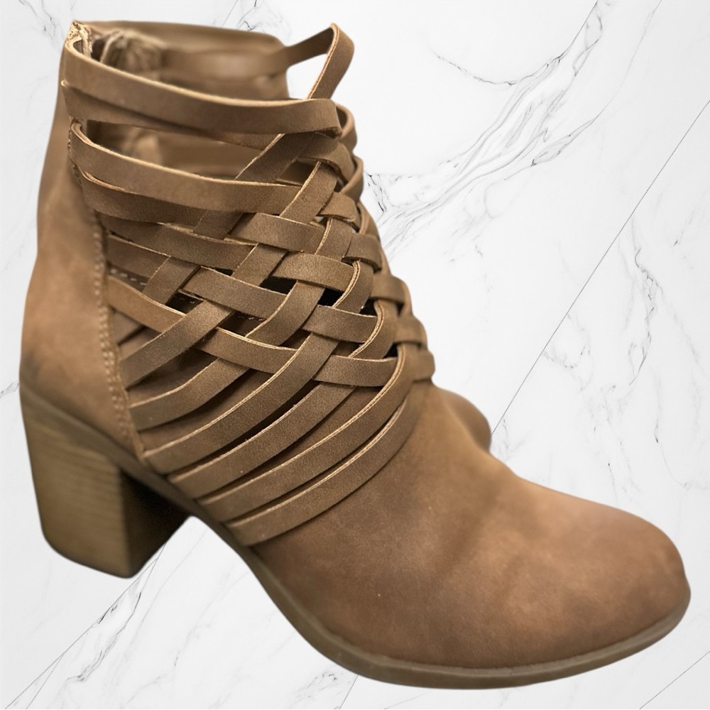 Women's Tan Ankle Boots